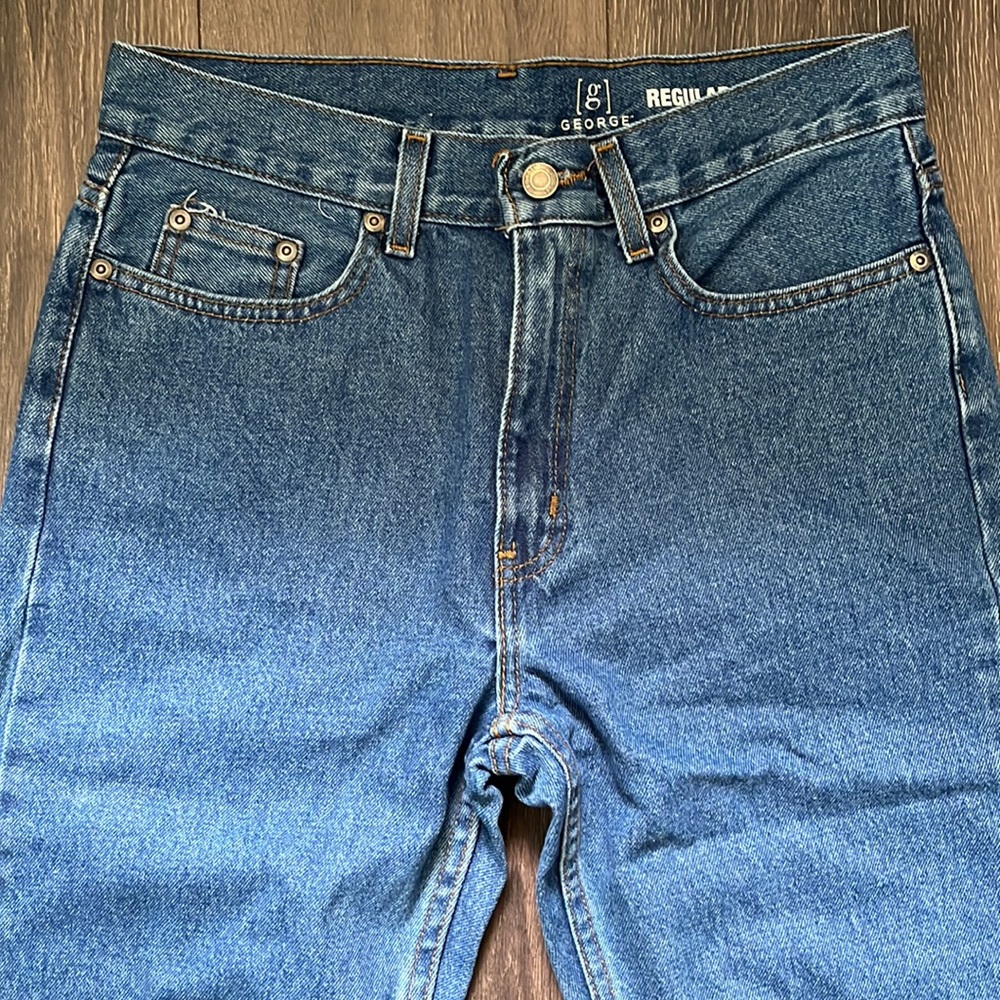 George Jeans - Picture 3 of 13